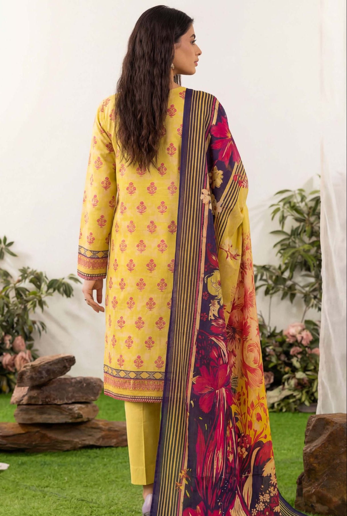 3PC UN-STITCHED LAWN RCL-40