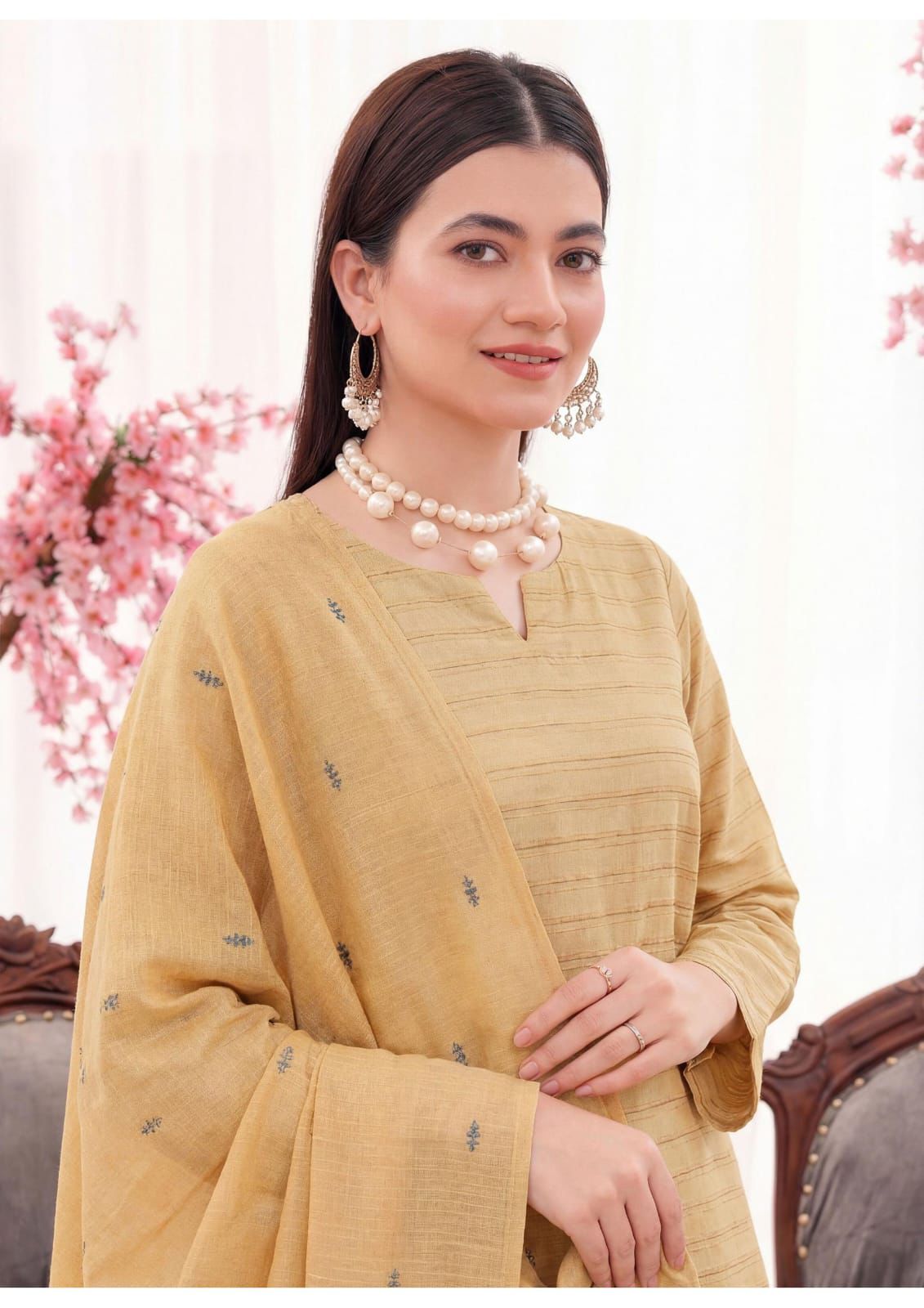 3PC UN-STITCHED JACQUARD LAWN RJL-8